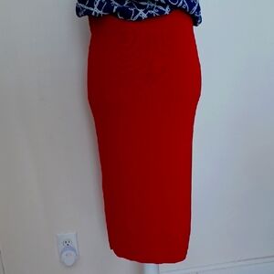 M.N.G. - Elegant Red Women's Midi Medium Weight Knit Skirt Size 6 - 8